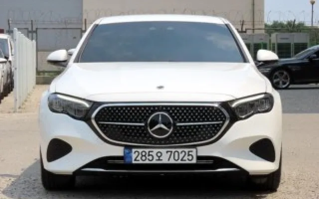 수원차중고 E-클래스 W214 E200 매물 사진 20 - 2024/11 10,262km